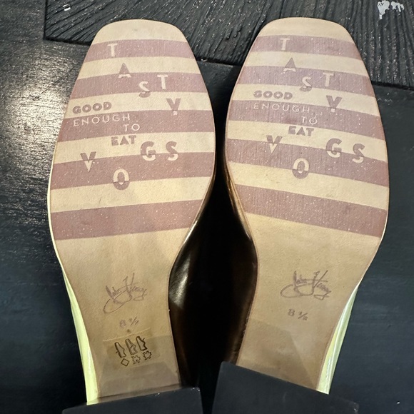 Fluevog Tasty Vogs Lucienne Discontinued Two-Tone Mod Pump - Picture 8 of 11